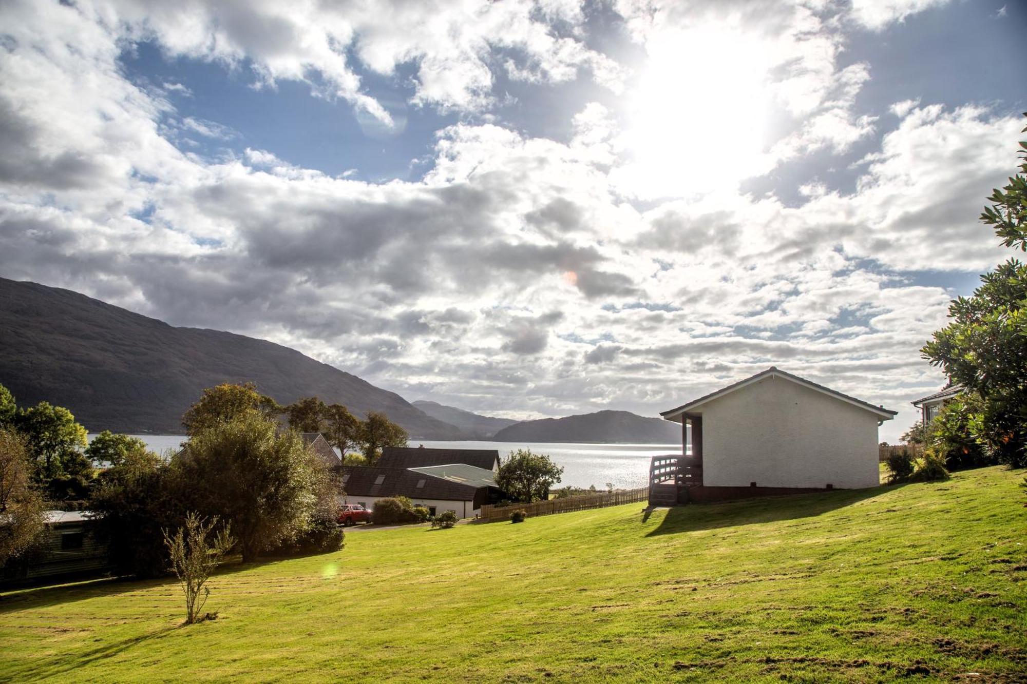 Ash, Birch And Rowan Self Catering Cabins Onich Chambre photo